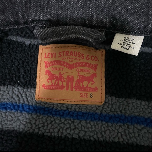 Levi's Men's Sherpa Fleece Lined TruckerJacket Black Charcoal Snap Buttons Sz S - Picture 6 of 9